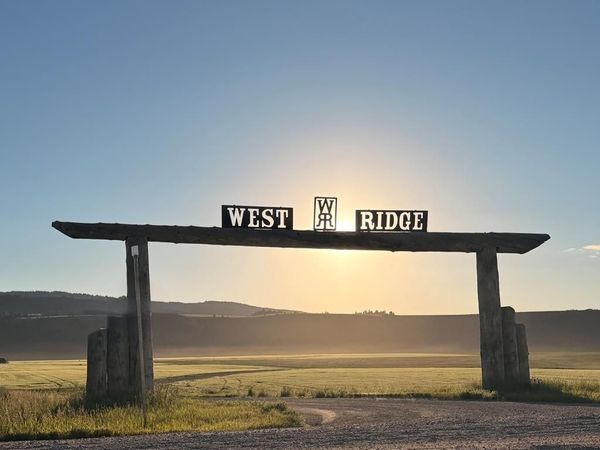 8894 West Ridge Road, TETONIA, ID 83452
