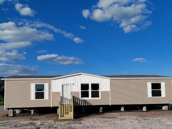 1290 Dogwood Lane, Folkston, GA 31537