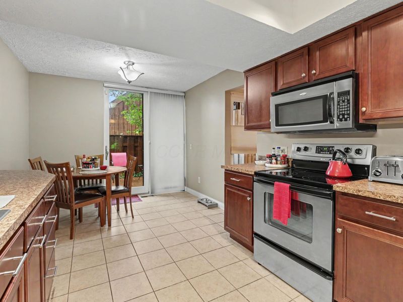 5095 chuckleberry Lane, Westerville, OH 43081 Photo 7