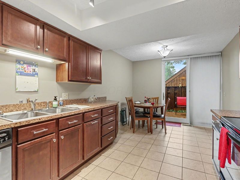 5095 chuckleberry Lane, Westerville, OH 43081 Photo 8