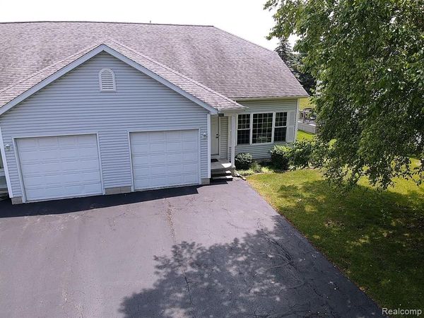 2015 Pauls Court, Marysville, MI 48040