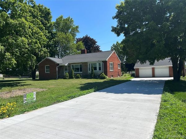 11039 Torrey Road, Fenton Twp, MI 48430