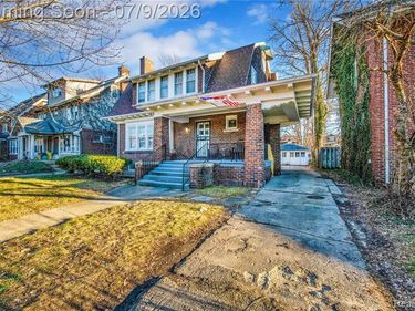60 McLean Street, Highland Park, MI 48203