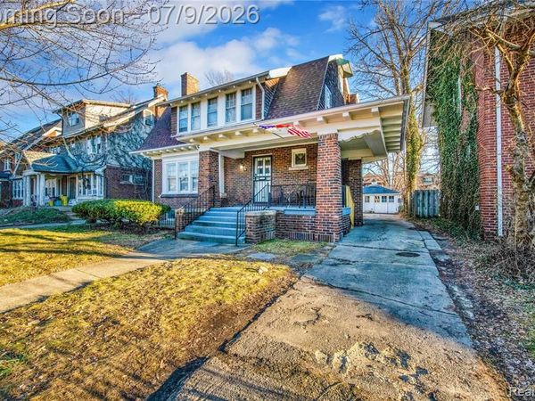 60 McLean Street, Highland Park, MI 48203