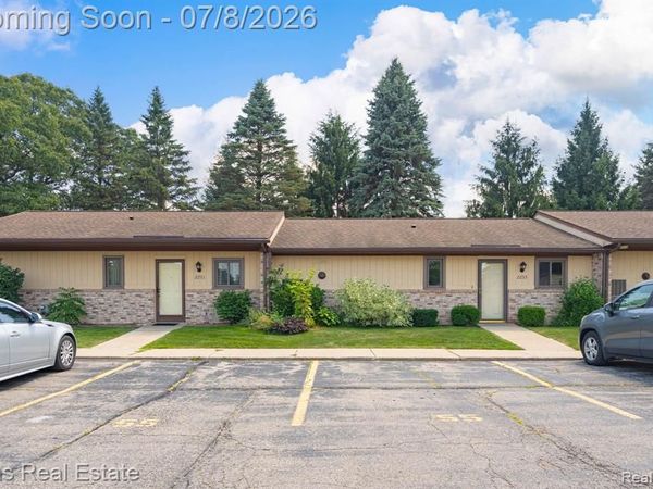 2255 N Milford Road, Highland Twp, MI 48357