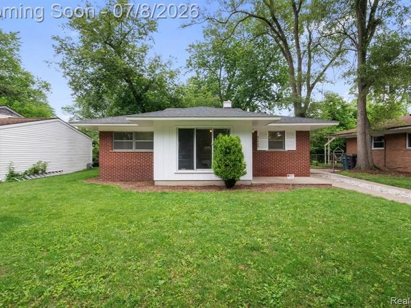 21920 Morton Street, Oak Park, MI 48237