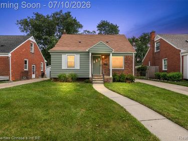 3022 N Blair Avenue, Royal Oak, MI 48073
