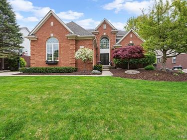1476 Werth Drive, Rochester, MI 48306