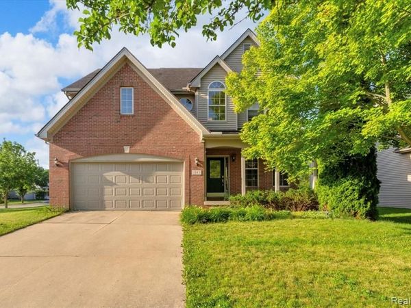 1143 Polo Drive, South Lyon, MI 48178