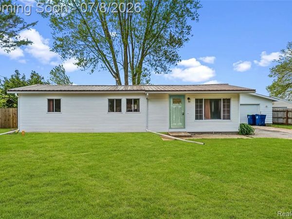 5698 McGrandy Road, Bridgeport Twp, MI 48722
