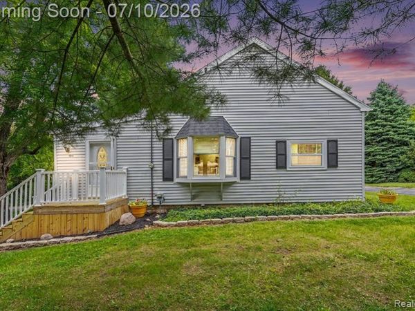 1014 Pearl Street, DeWitt Twp, MI 48906