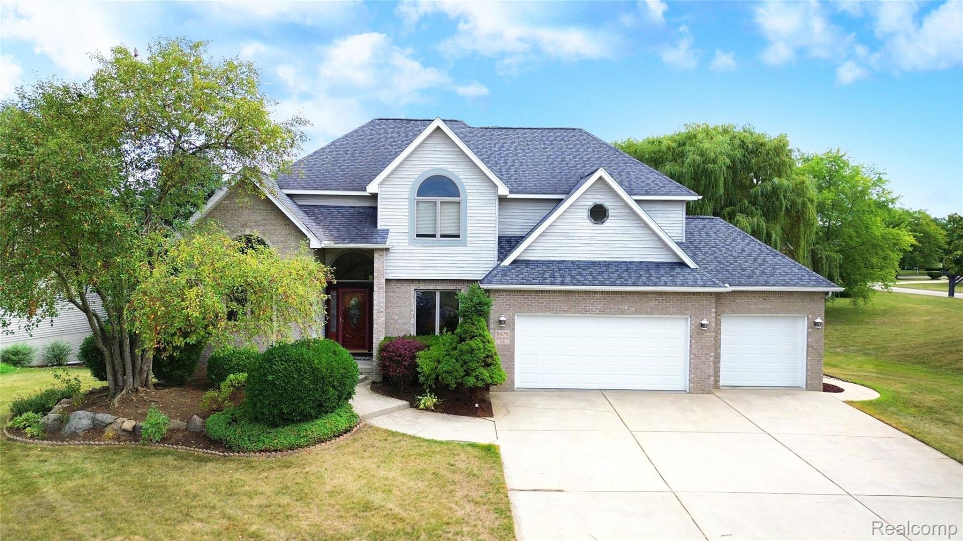 6476 Stonebrook Lane, Flint Township, Mi 48433 Main Photo