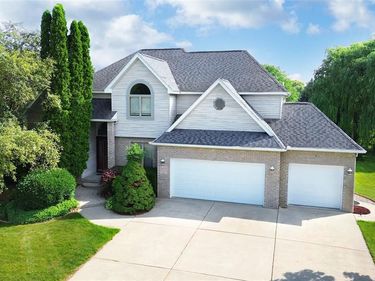 6476 Stonebrook Lane, Flint Twp, MI 48433