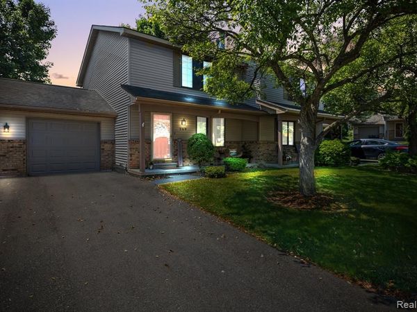 342 Wind Way Drive, Walled Lake, MI 48390