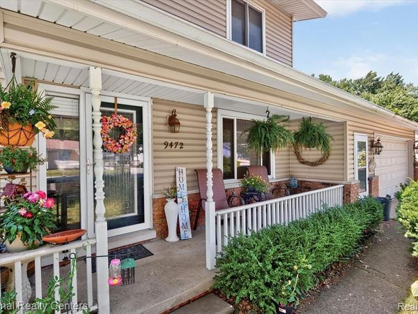 9472 Lakepointe Boulevard, Clay Twp, MI 48001