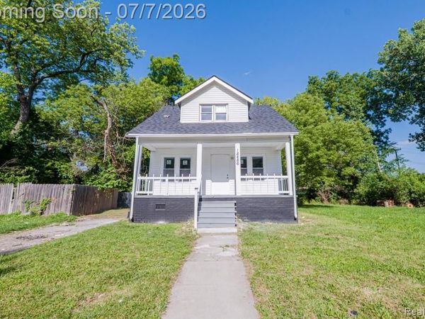 18486 Trinity Street, Detroit, MI 48219