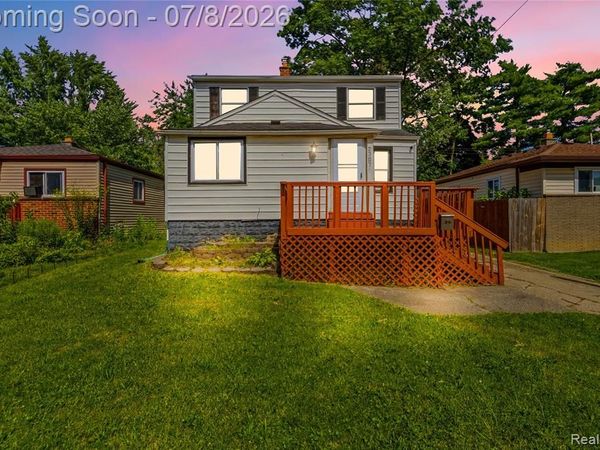 23074 Powell Avenue, Hazel Park, MI 48030