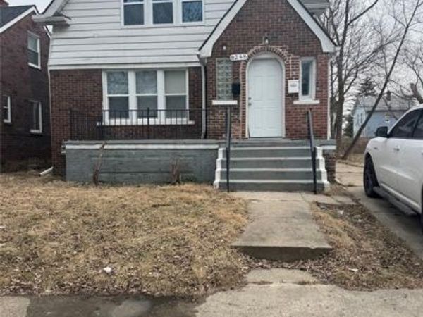 8248 Roselawn Street , Detroit, MI 48204