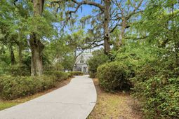 2335 Eades Lane photo 4