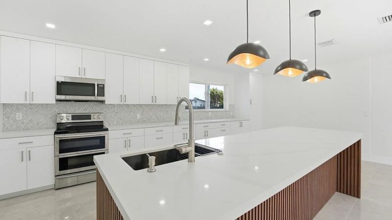 21020 Highland Lakes Boulevard, Miami, FL 33179 Photo