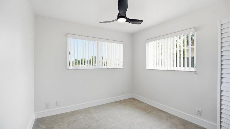 21020 Highland Lakes Boulevard, Miami, FL 33179 Photo