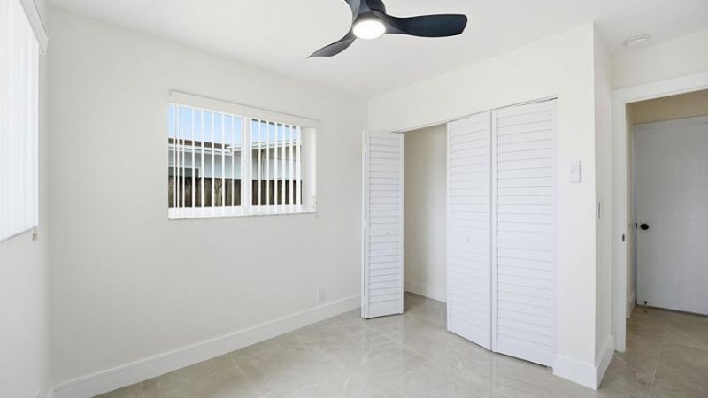 21020 Highland Lakes Boulevard, Miami, FL 33179 Photo