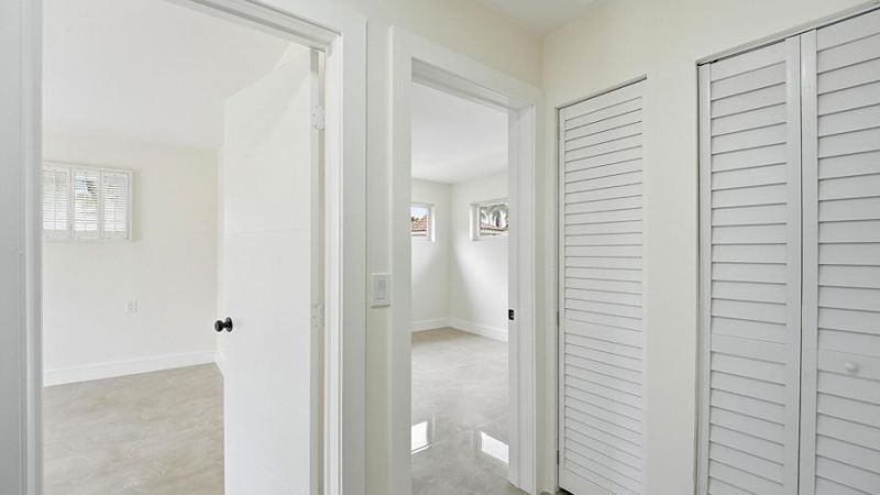 21020 Highland Lakes Boulevard, Miami, FL 33179 Photo