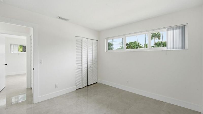 21020 Highland Lakes Boulevard, Miami, FL 33179 Photo