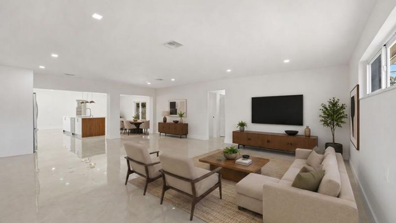 21020 Highland Lakes Boulevard, Miami, FL 33179 Photo