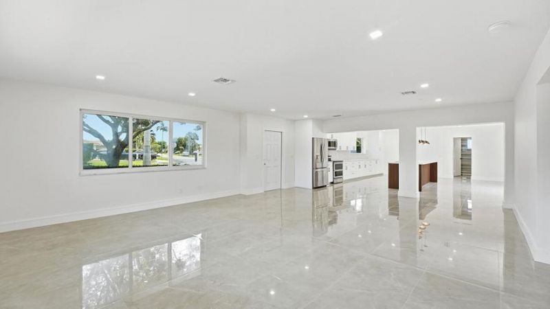 21020 Highland Lakes Boulevard, Miami, FL 33179 Photo
