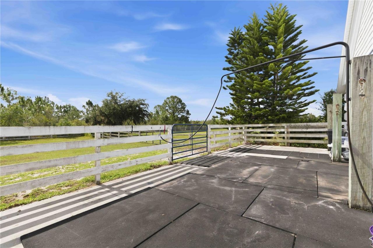 20207 77th Avenue E, Bradenton, FL 34202 Photo