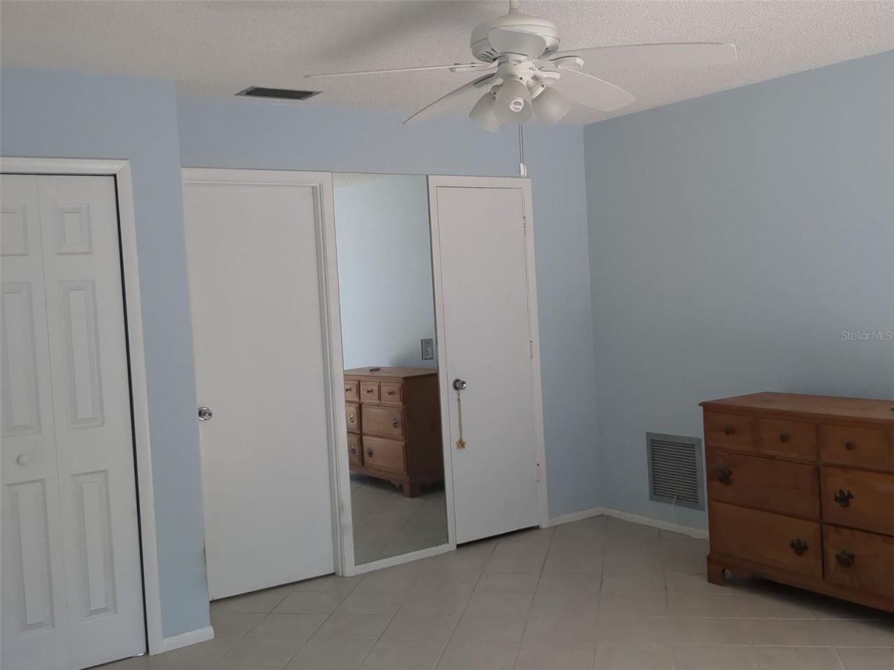 7102 W Country Club Drive N, Sarasota, FL 34243 Photo
