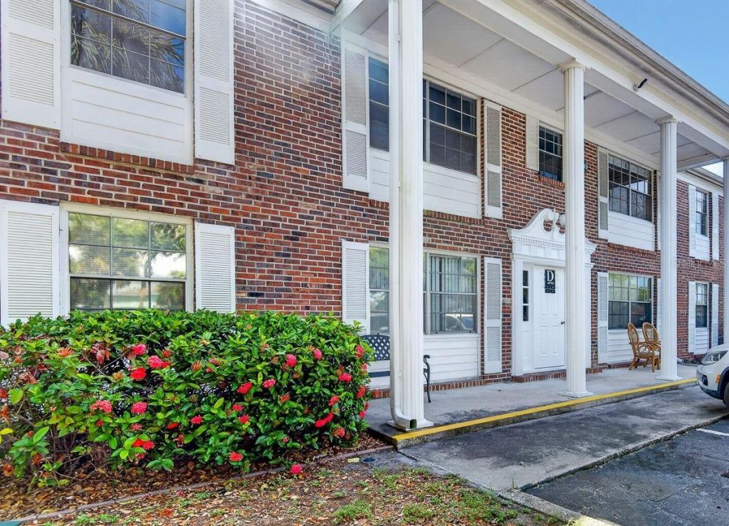 4507 9th Street W, Unit D6, Bradenton, FL 34207 Photo