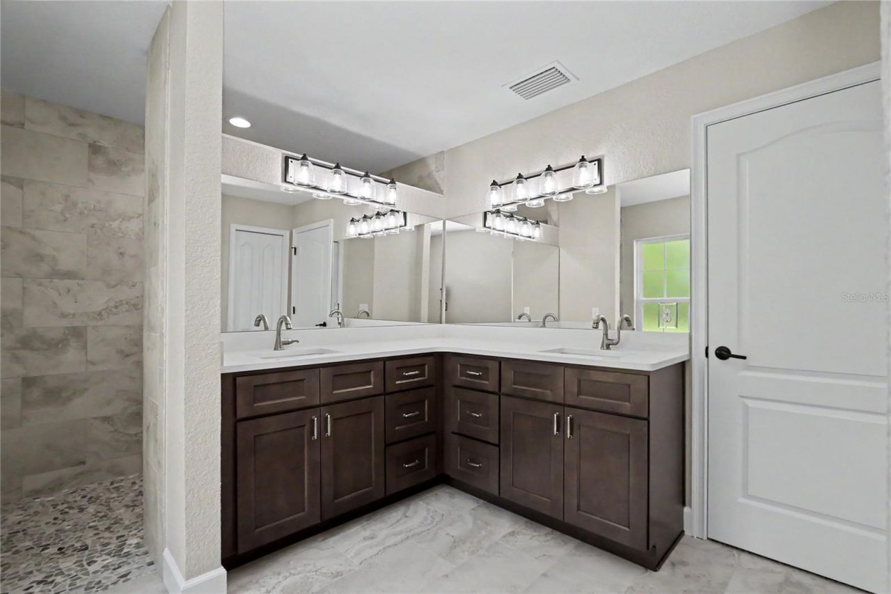 20638 SW 88 Place Road , Dunnellon, FL 34431 Photo