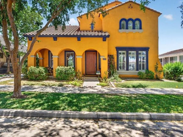 2743 E HOBART Street, Gilbert, AZ 85296