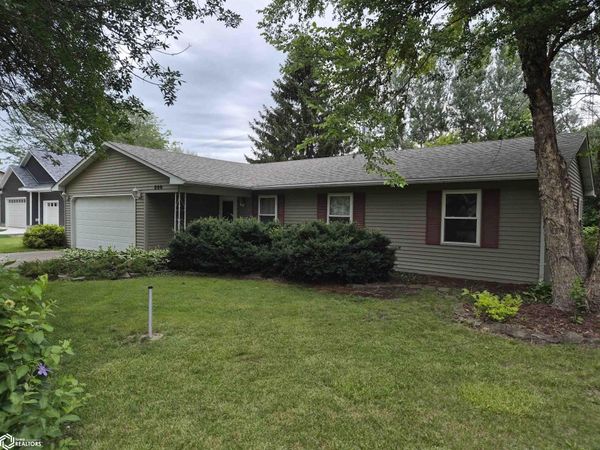 800 S Lucas Avenue, Eagle Grove, IA 50533