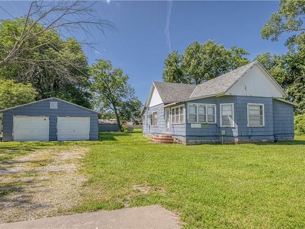 500 E McKay Street, Frontenac, KS 66763