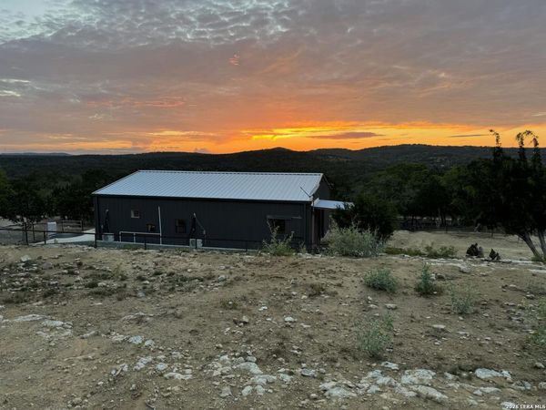 239 Flat Rock Creek, Comfort, TX 78013