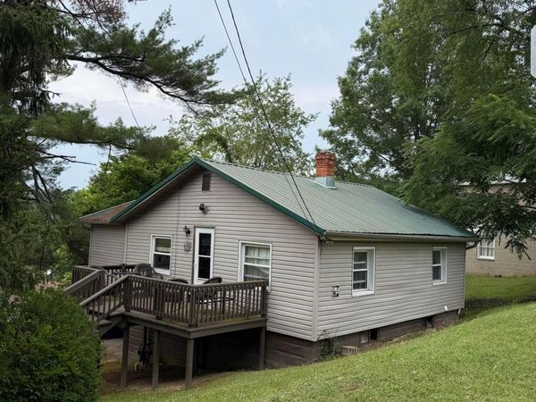 545 Vine Street, Logan, OH 43138