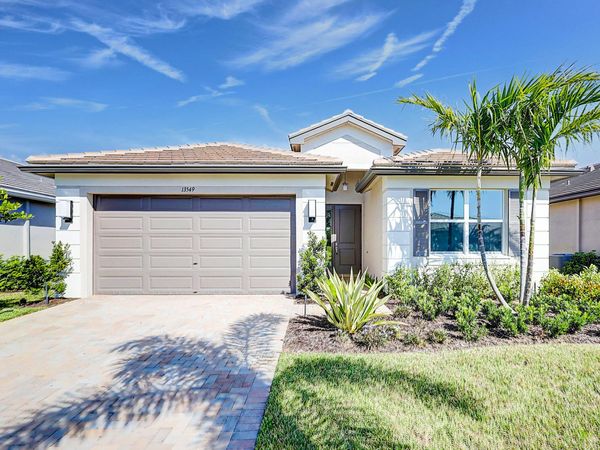 13549 SW Oceanus Boulevard, Port St. Lucie, FL 34987