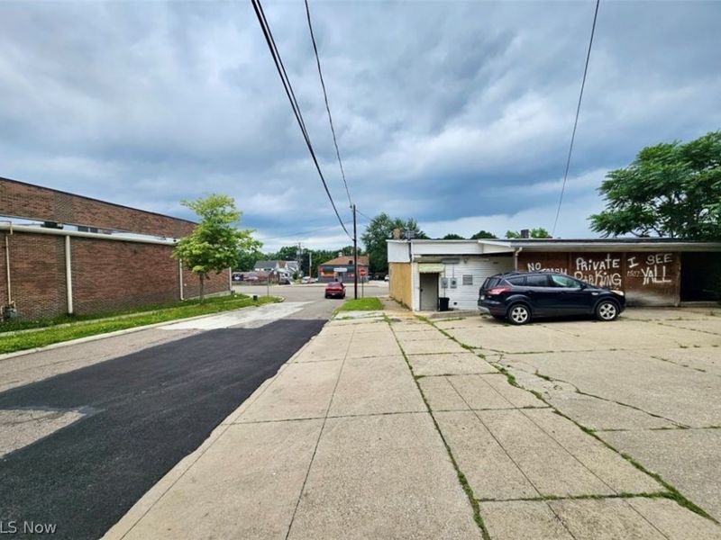 1507 S Main Street, Akron, OH 44301 Photo 3