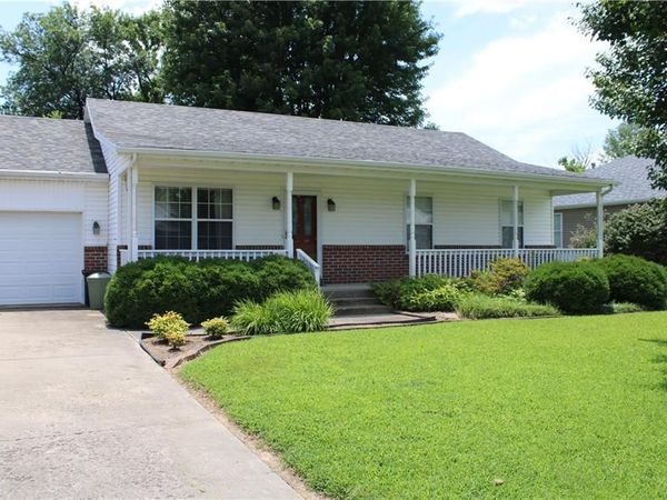 1006 Amber Drive, Pittsburg, KS 66762