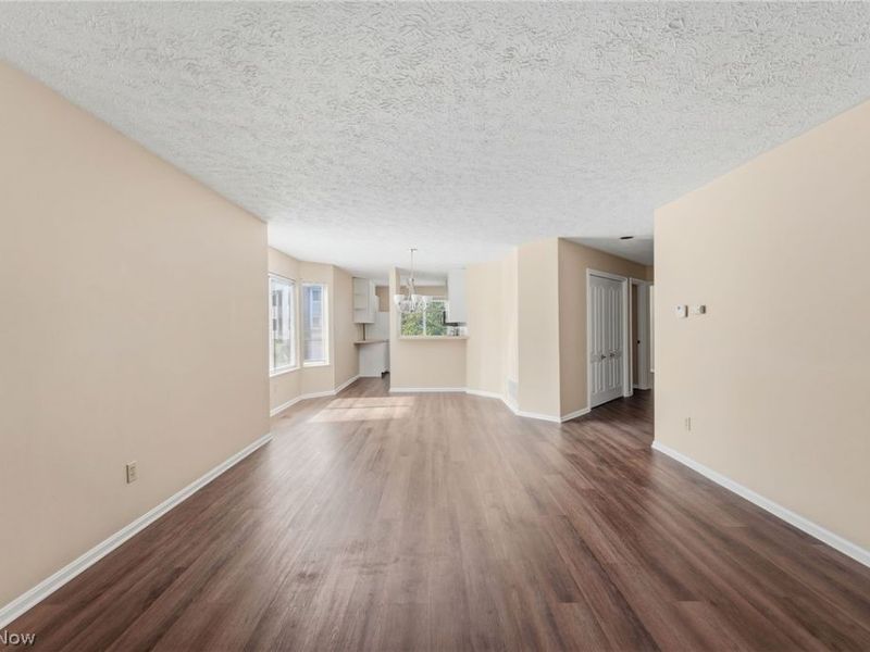 361 Village Pointe Drive, Unit 2B, Akron, OH 44313 Photo 12