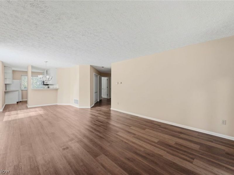 361 Village Pointe Drive, Unit 2B, Akron, OH 44313 Photo 14