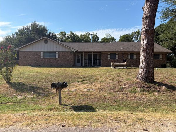 531 Sierra DR, Rockdale, TX 76567