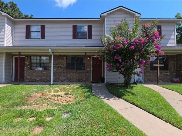 1407 E O Street , Russellville, AR 72801