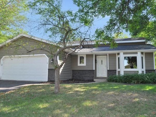 1007 Briar Creek Road, Eagan, MN 55123