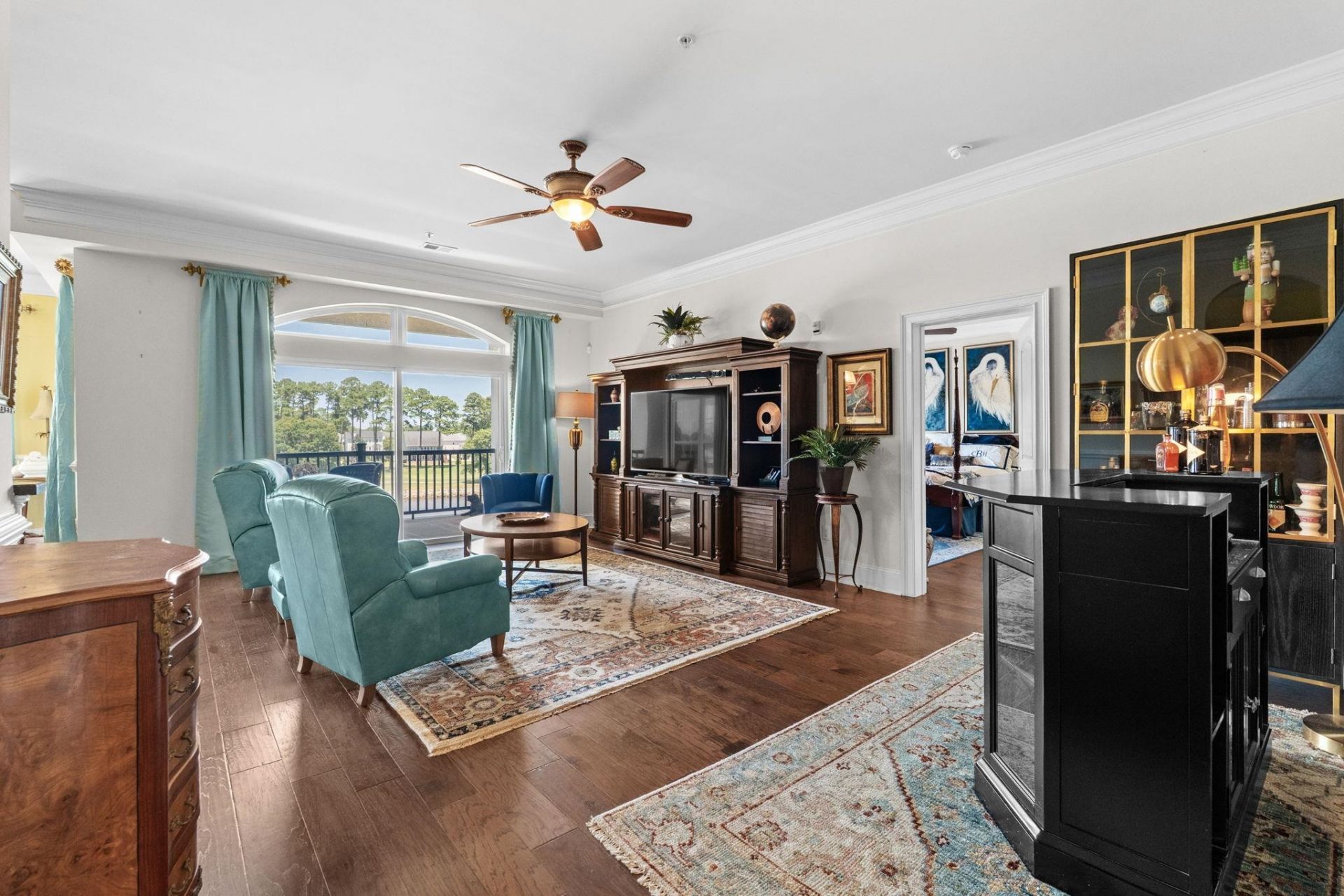 249 Venice Way Photo 15