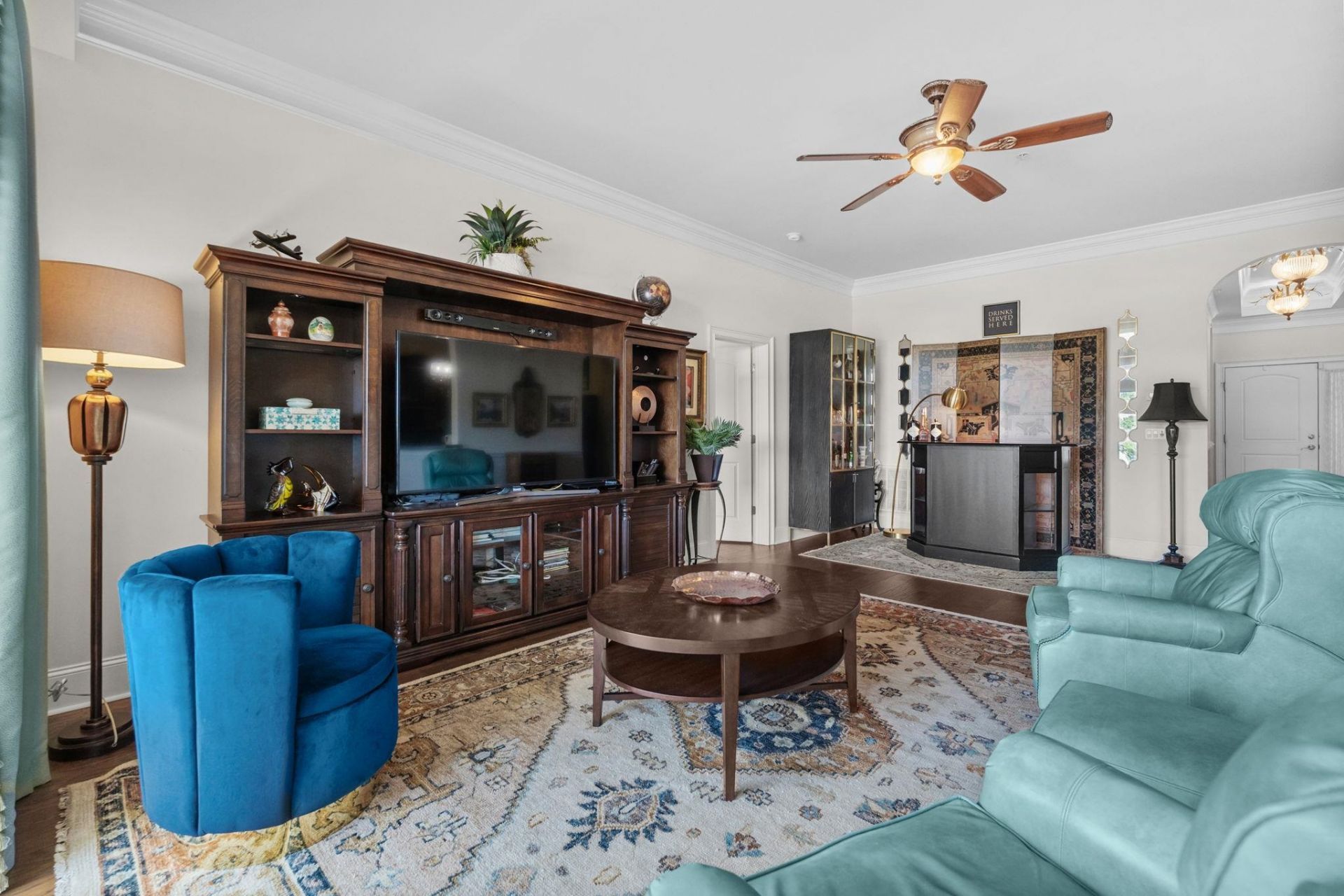 249 Venice Way Photo 19