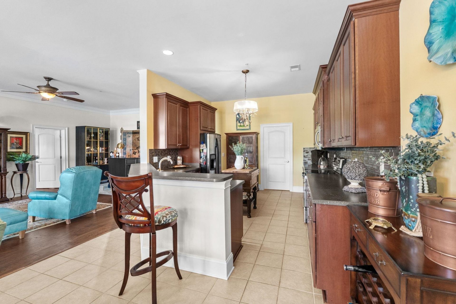 249 Venice Way Photo 24